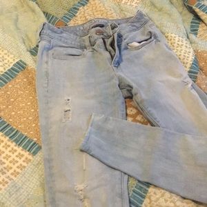 Light denim American Eagle